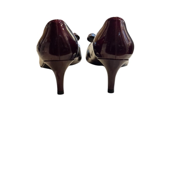 Womens, Stuart Weitzman Kitten Pump.  Size: 8 1/2, Color:  Rosewood (Burgundy) - Picture 5 of 8